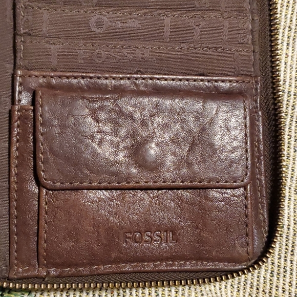 Fossil zip-around - Picture 4 of 4